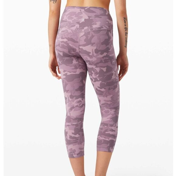Lululemon Align Crop *21" Incognito Camo Pink Taupe Multi - Picture 5 of 5
